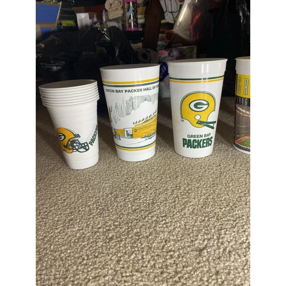 Lot of 14 Vintage Green Bay Packers Cups 1996 Super Bowl XXXI Schedule HOF
